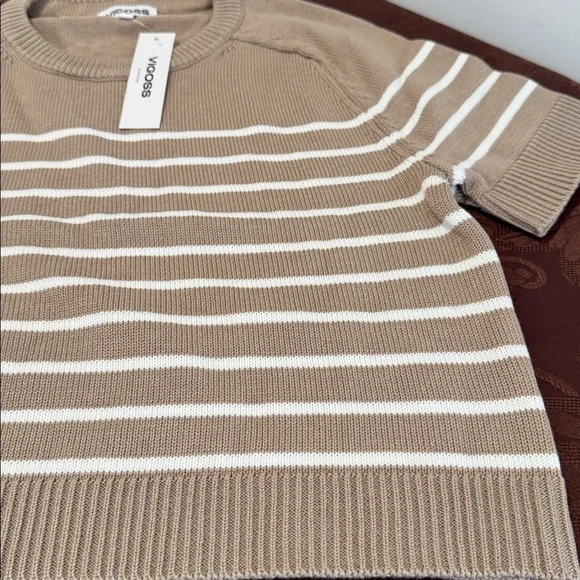 Vigoss Short Sleeve Nautical Stripe Sweater. Size L - Picture 7 of 13